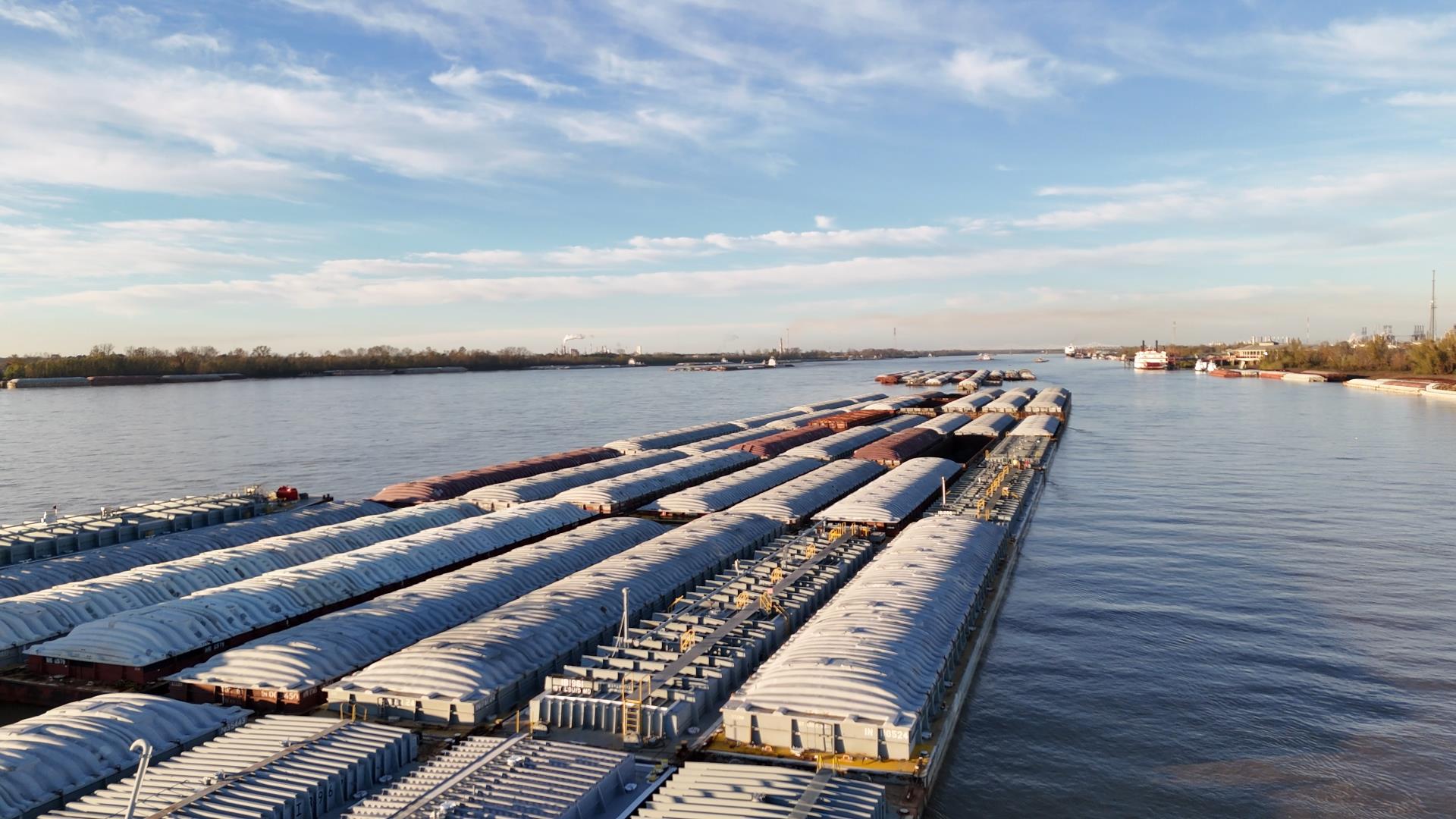 Mississippi River barges