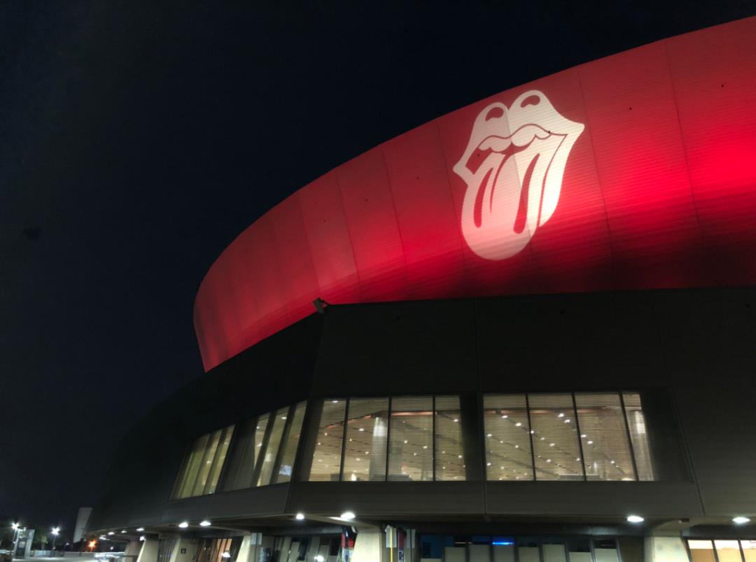 Rolling Stones logo on Superdome